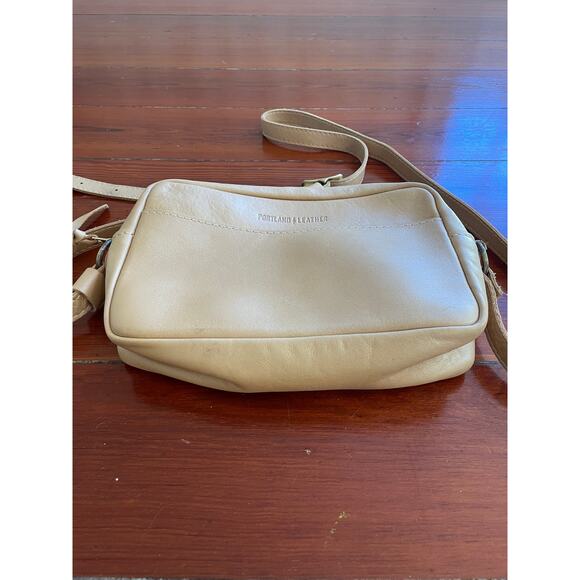Portland Leather Goods Cream Crossbody Bag Small Zip Top Adjustable Strap - Picture 15 of 16
